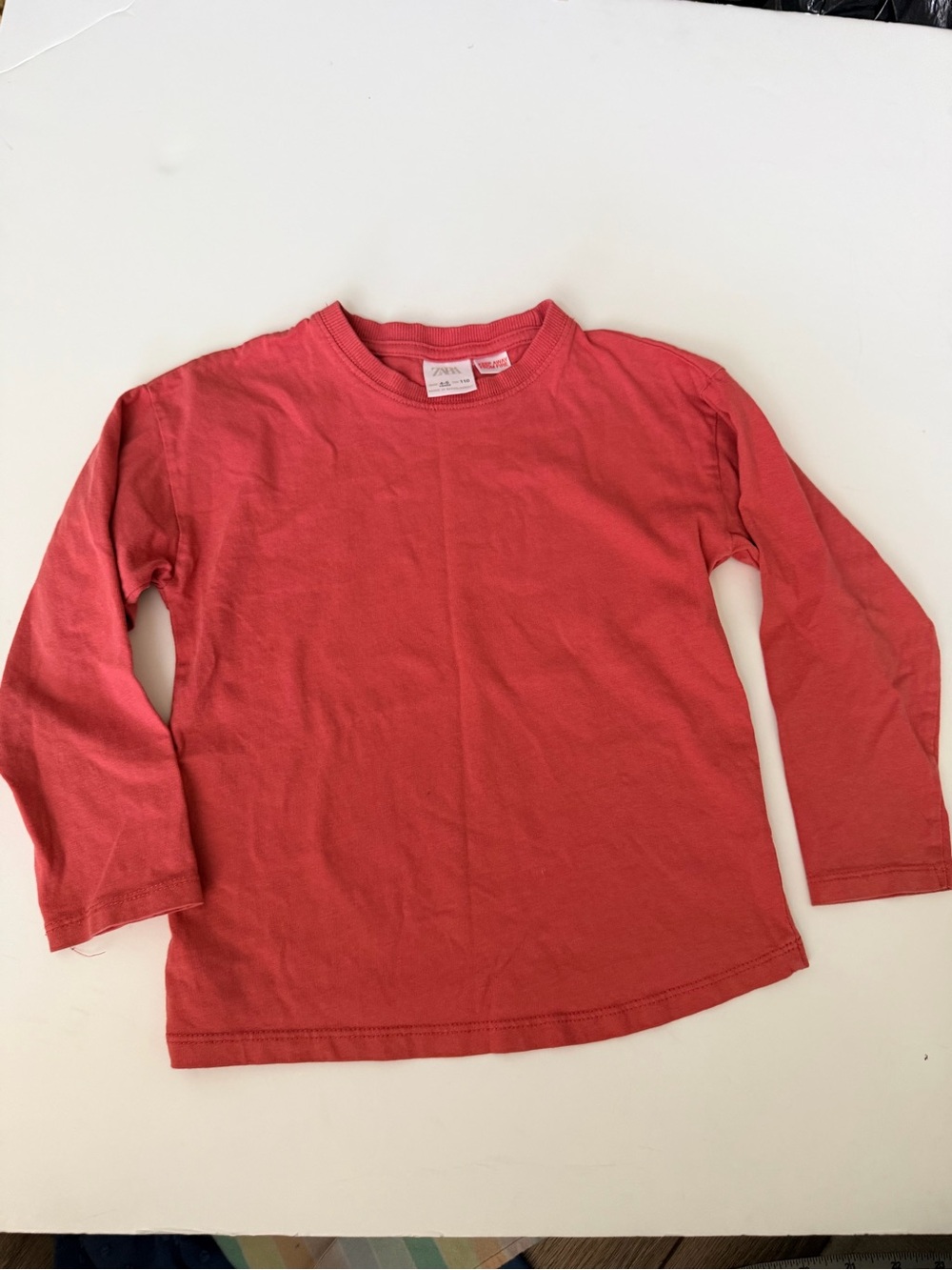 ZARA Kids Long-Sleeve Crewneck Top - Coral Red 4/5 years - Picture 2 of 4